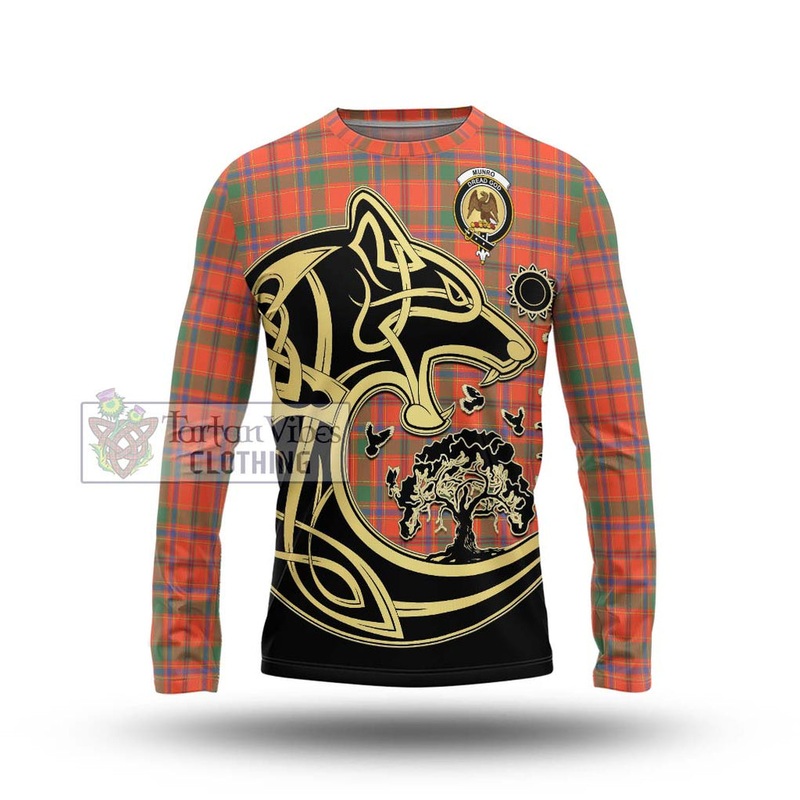Munro Ancient Tartan Long Sleeve T-Shirt with Family Crest Celtic Wolf Style